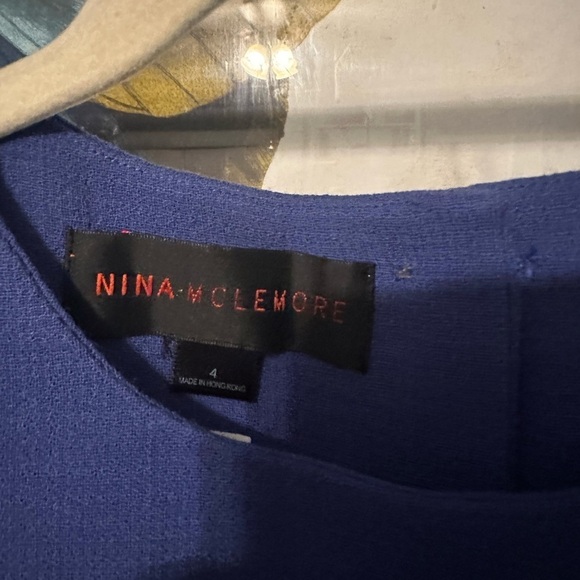 Nina Mclemore size 4 top. Buttons down back. Lined - Picture 5 of 7